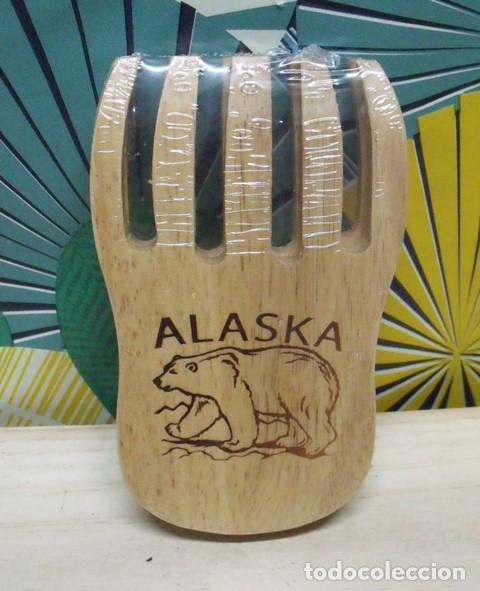 Coleccionismo: Garras Madera Ensaladas y Pastas Recuerdo Alaska - Estados Unidos