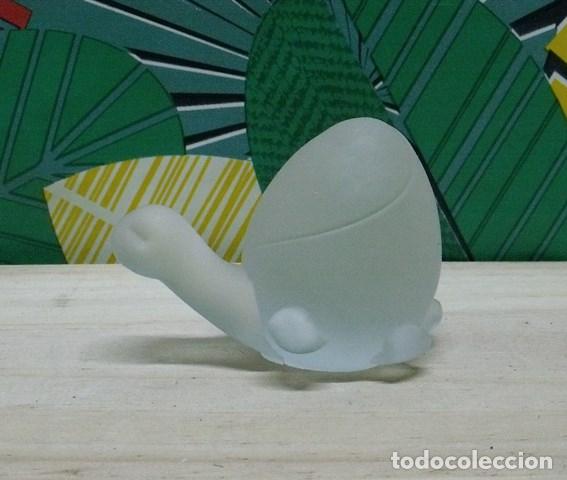 Coleccionismo: Pisapapeles Figura Tortuga Vidrio