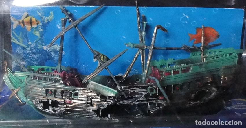 Coleccionismo: BARCO PIRATA ACUARIO - SEA TREASURE ACTION AQUARIUM ORNAMENT - ENTREGA EN MANO -