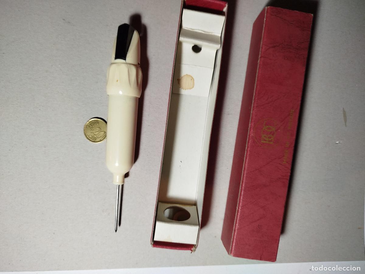 Coleccionismo: Abrebotellas ingles antiguo con caja