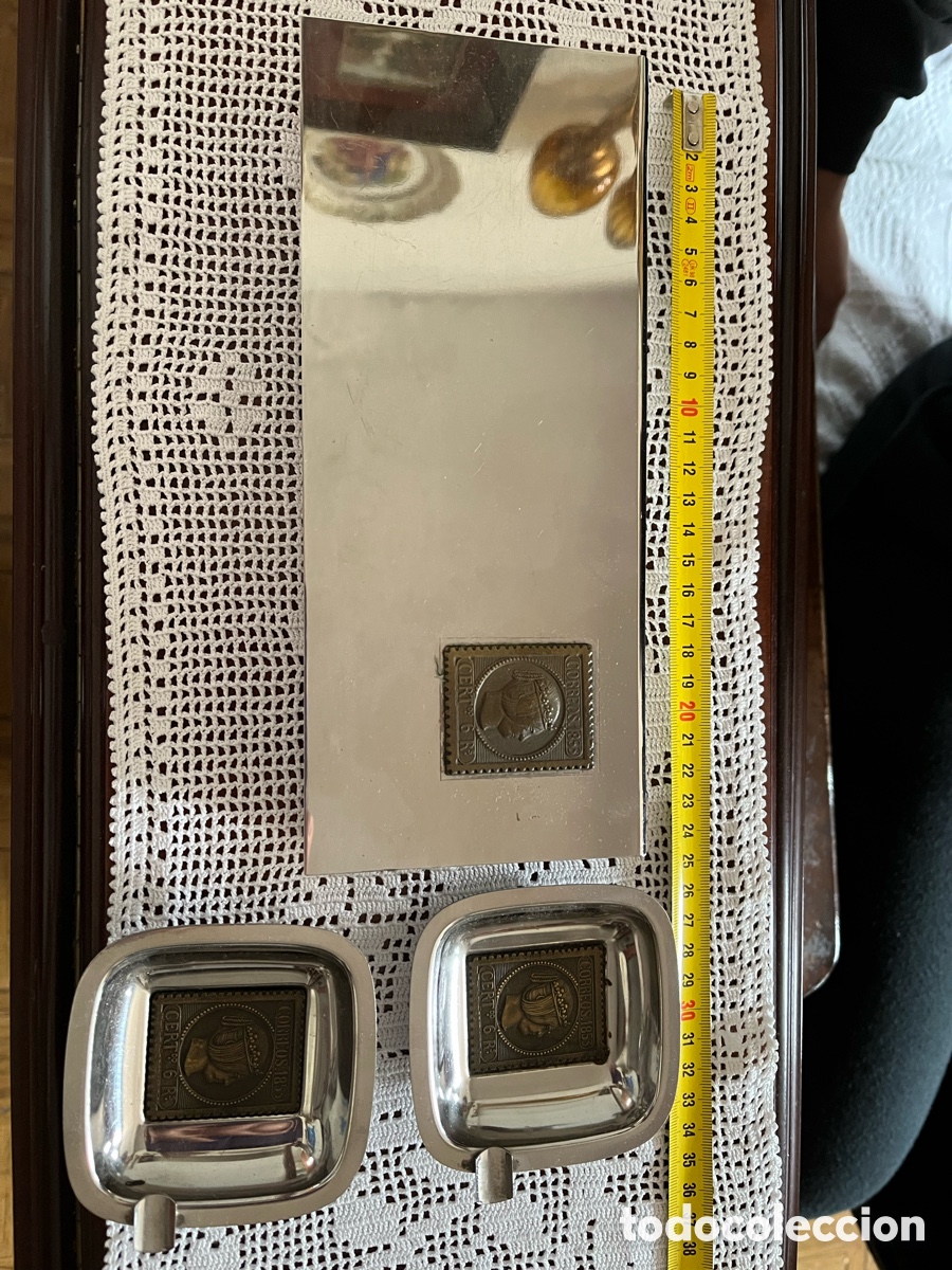 Collectionnisme: Lote caja puros/cigarrillos + 3 ceniceros