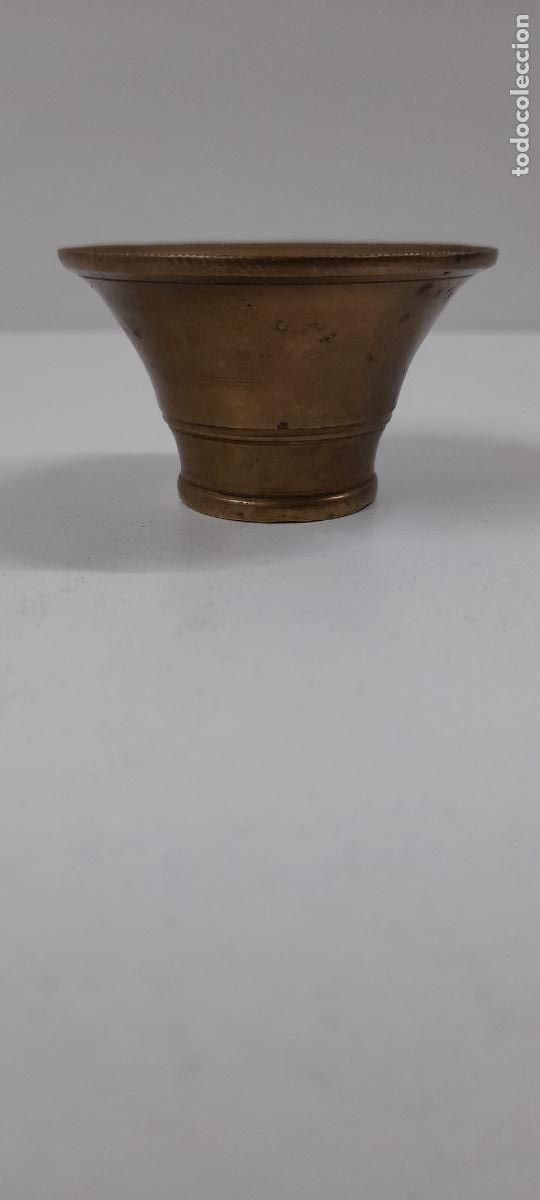 Coleccionismo: ALMIREZ - MORTERO EN MINIATURA . REALIZADO EN METAL . ALTURA 3,2 CM