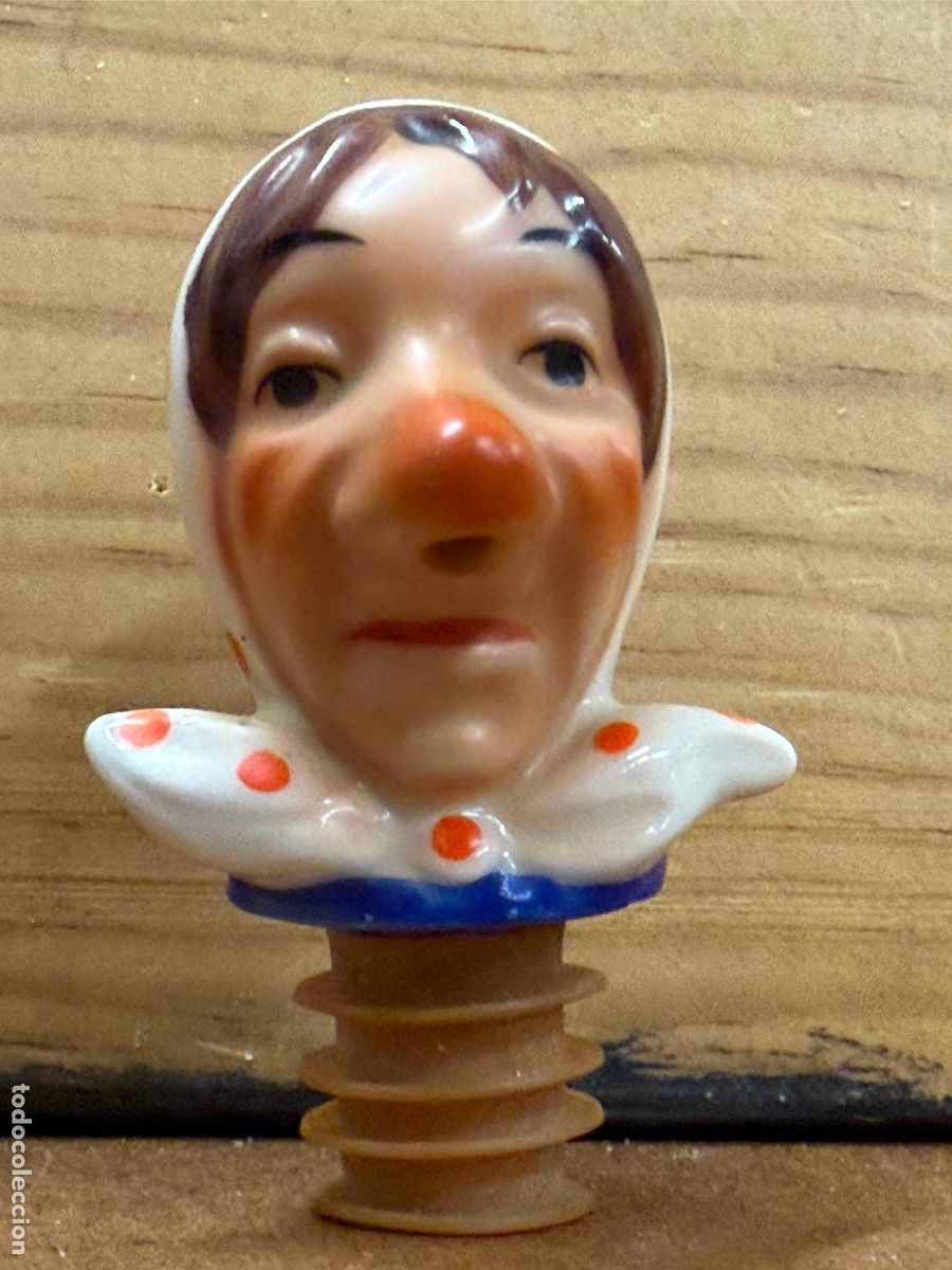 Coleccionismo: Tapon de porcelana con agujero en la nariz para usar como botijo para beber. Ver medidas