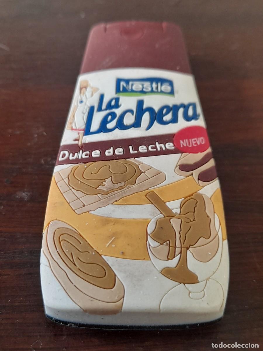 Coleccionismo: Im&aacute;n envase de dulce de leche la Lechera de Nestle. de goma flexible