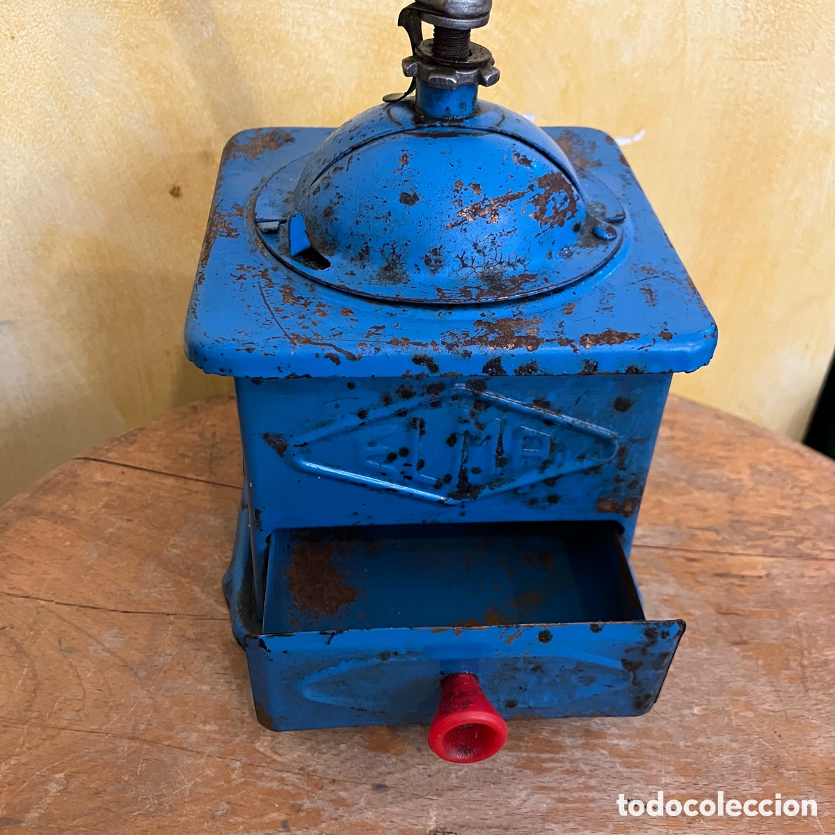 Coleccionismo: Molinillo de caf&eacute; marca Elma en azul - Foto 2