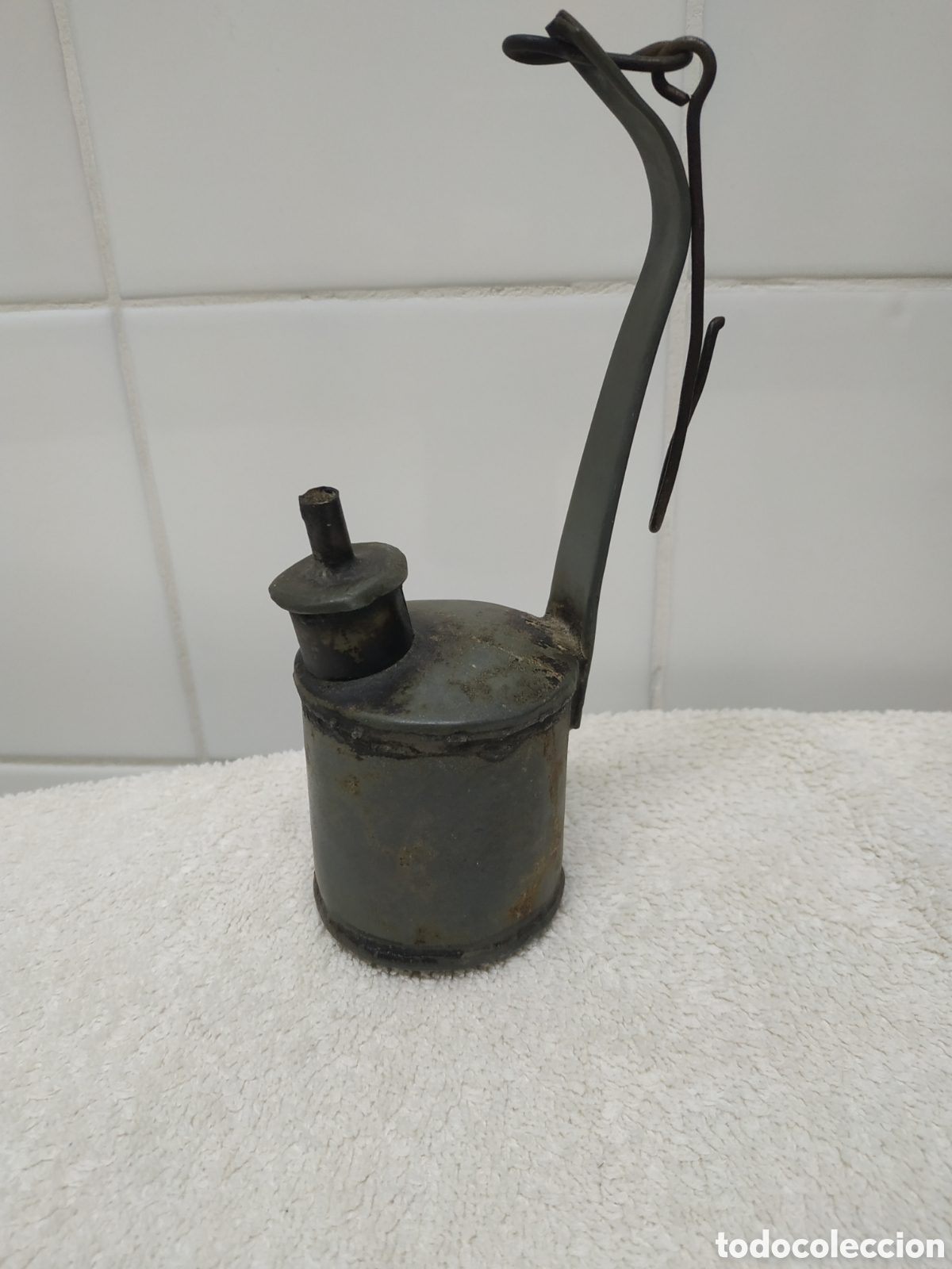Coleccionismo: Candil de lata antiguo