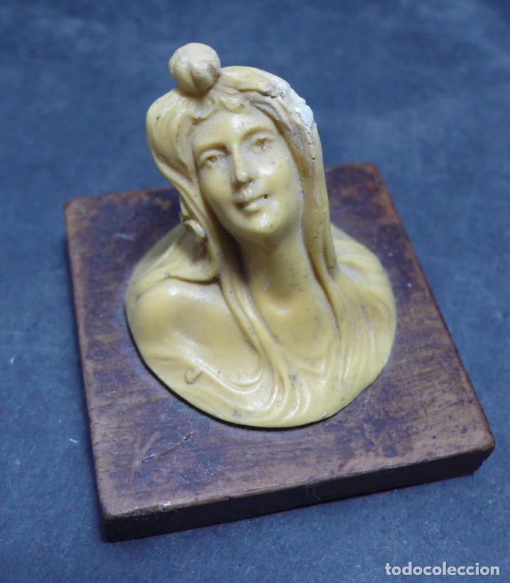 Coleccionismo: PEQUE&Ntilde;O BUSTO EN RESINA - Foto 2