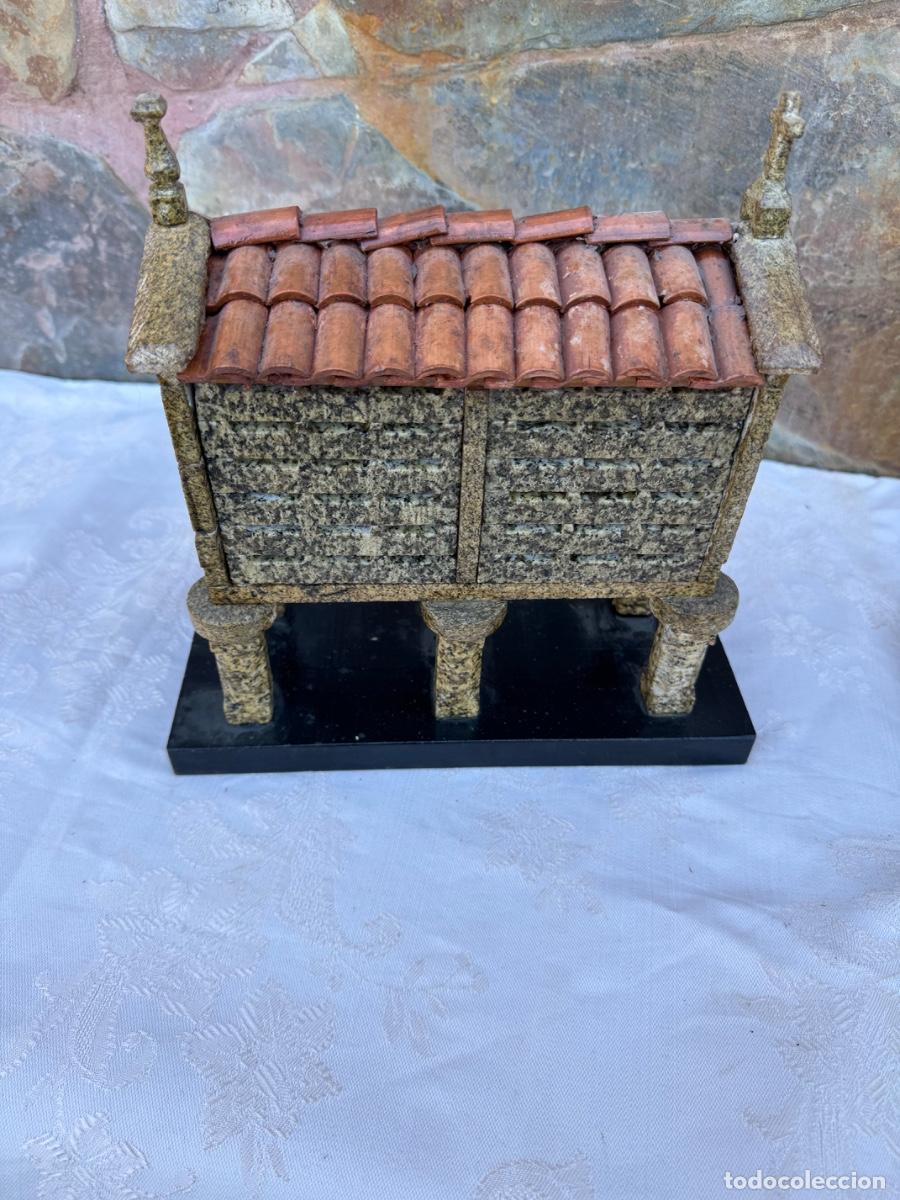 Coleccionismo: H&oacute;rreo miniatura piedra - Foto 4