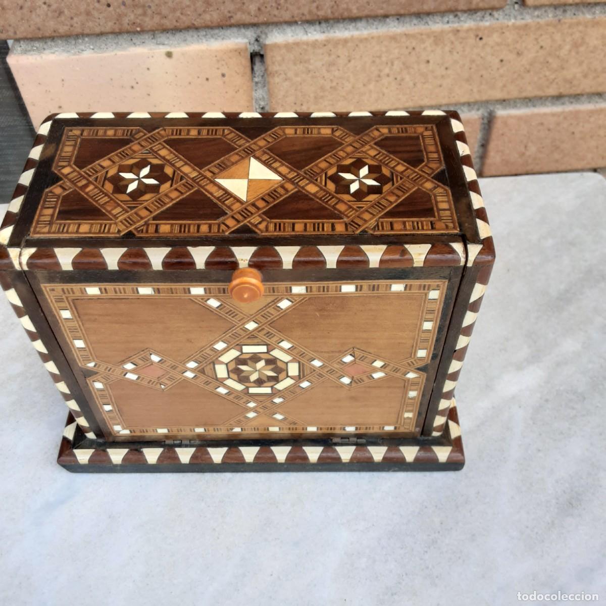 Coleccionismo: Caja cigarrera con marqueteria - Foto 2