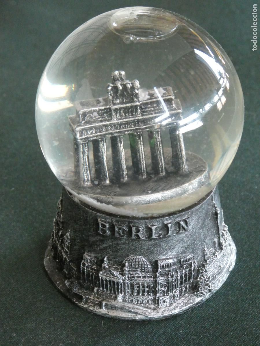 Sammeln: GLOBO BOLA DE NIEVE TURISMO RECUERDO SOUVENIR. BERL&Iacute;N ALEMANIA PUERTA BRANDENBURGO. 9CM 250GR