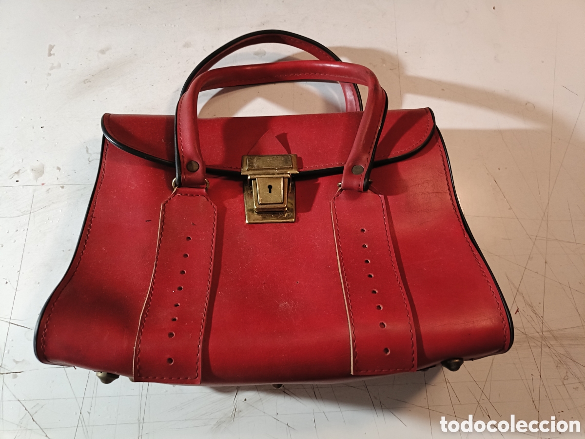 Coleccionismo: Bolso vintage rojo imitaci&oacute;n a piel
