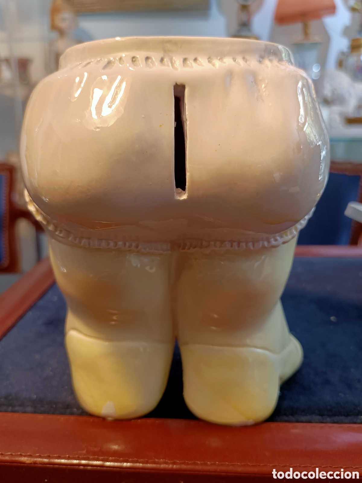 Coleccionismo: Hucha de cer&aacute;mica, con forma de mu&ntilde;eca. - Foto 4