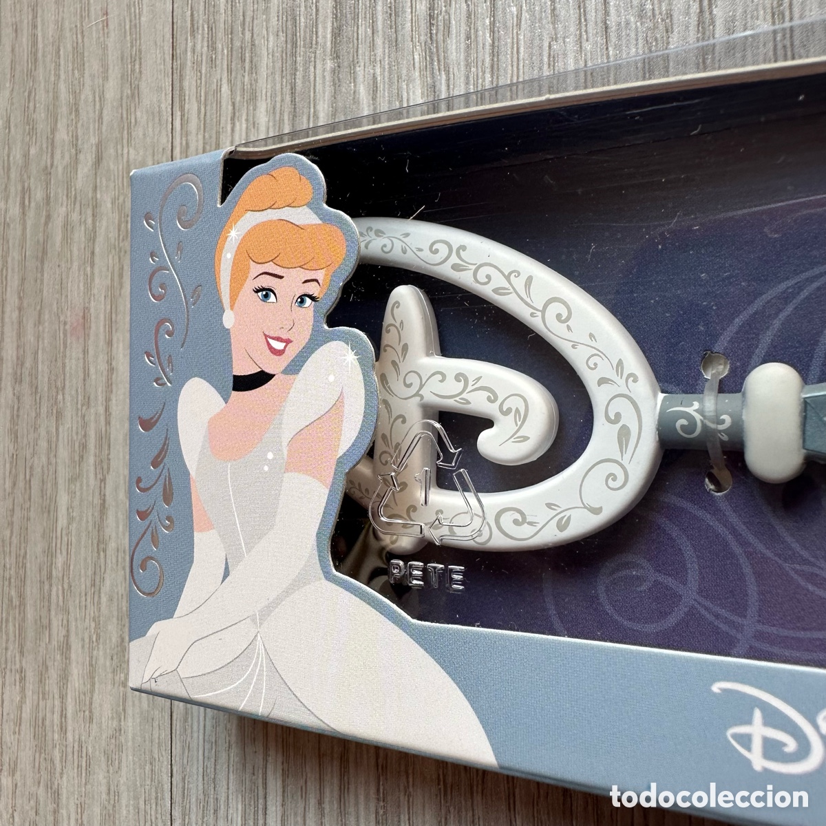 Coleccionismo: Llave La Cenicienta, 75.&ordm;&nbsp;aniversario, Disney Store - Foto 2