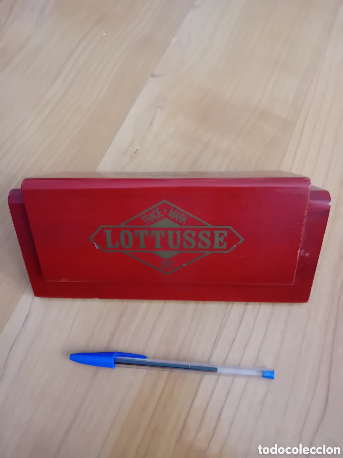Collectionnisme: EXPOSITOR DE MADERA LOTTUSSE. MALLORCA. A&Ntilde;OS 90S