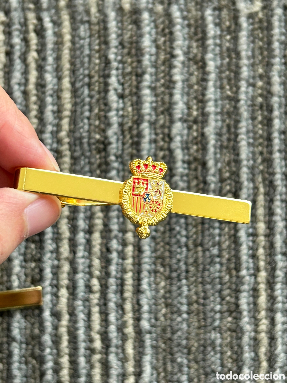 Coleccionismo: Pisacorbatas Escudo Casa Real