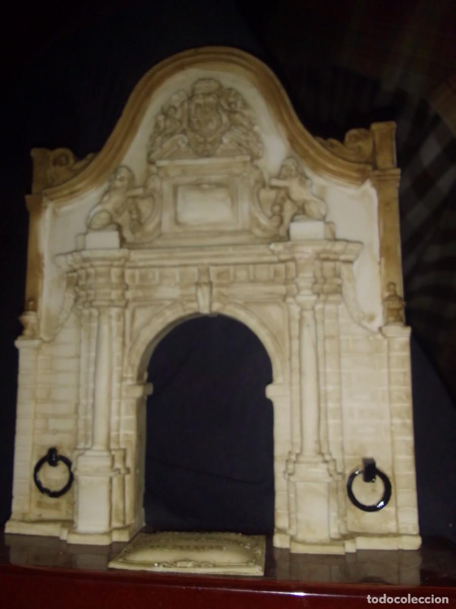 Coleccionismo: Reproducion portada con arco en resina - Foto 2