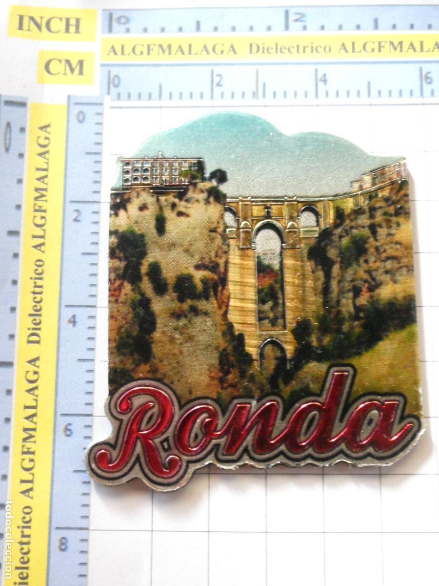 Collecting: IM&Aacute;N DE NEVERA. SOUVENIR RECUERDO. TAJO DE RONDA M&Aacute;LAGA
