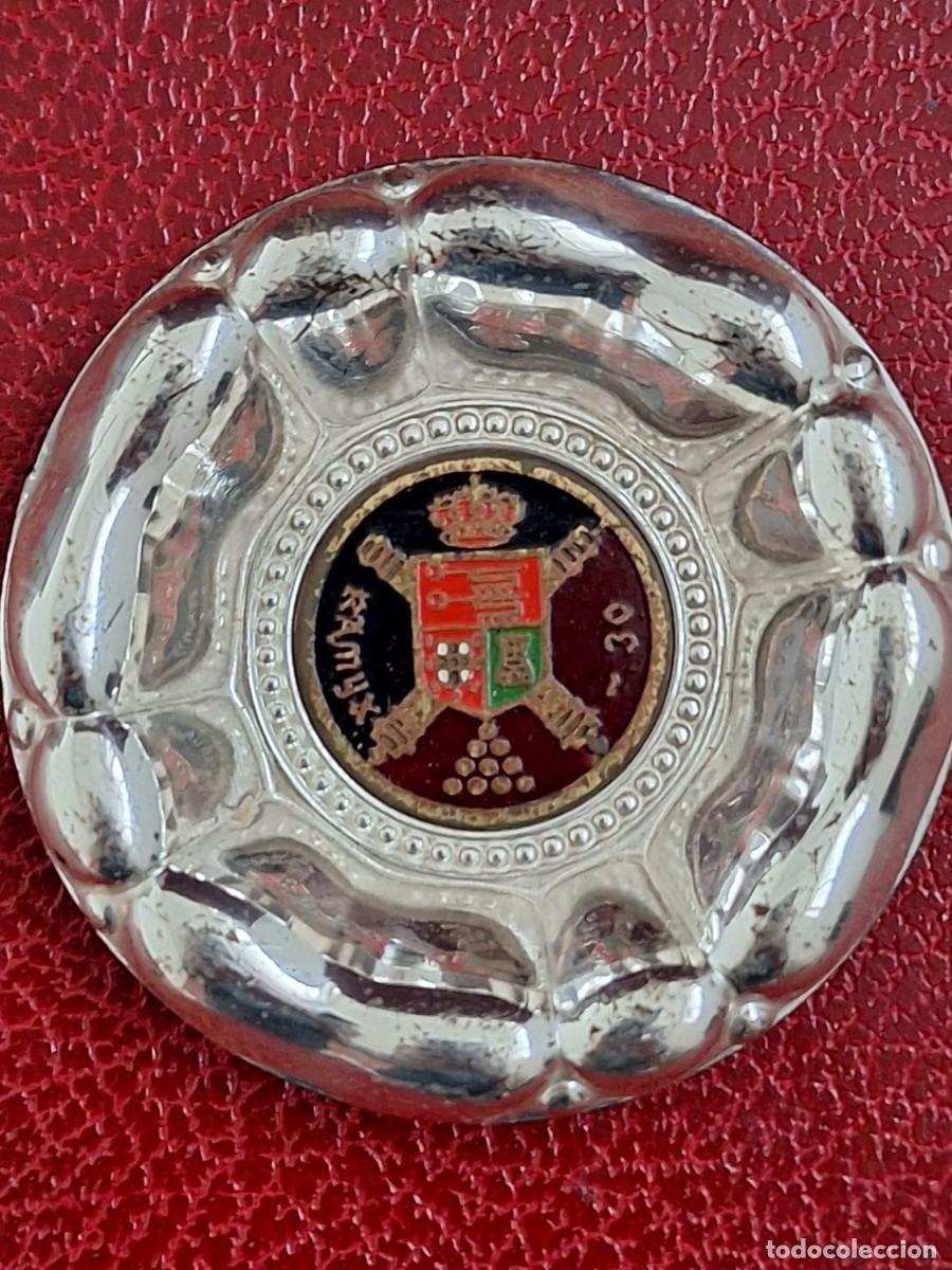 Collectionnisme: Vac&iacute;a bolsillos de metal plateado con escudo del Reino de Hungr&iacute;a &ndash; Symiel S.A. Madrid (a&ntilde;os 60-70)