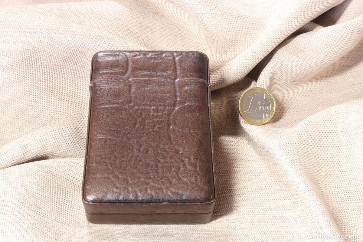 Coleccionismo: Caja tabaquera de piel. Rectangular. A&ntilde;os 50 Leather tobacco box. Rectangular. 1950s - Foto 7