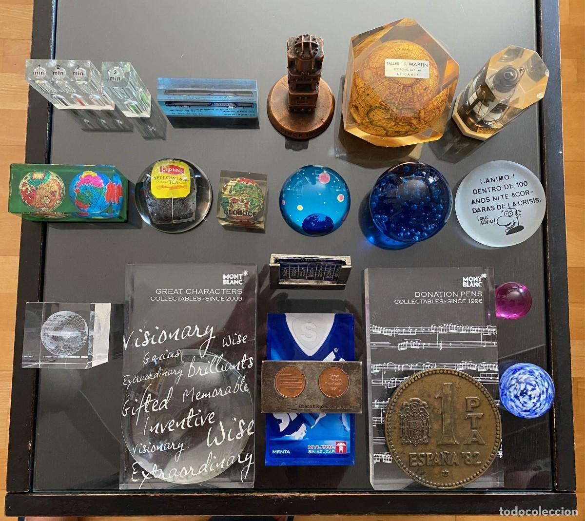 Coleccionismo: Colecci&oacute;n de 22 pisapapeles - Foto 1