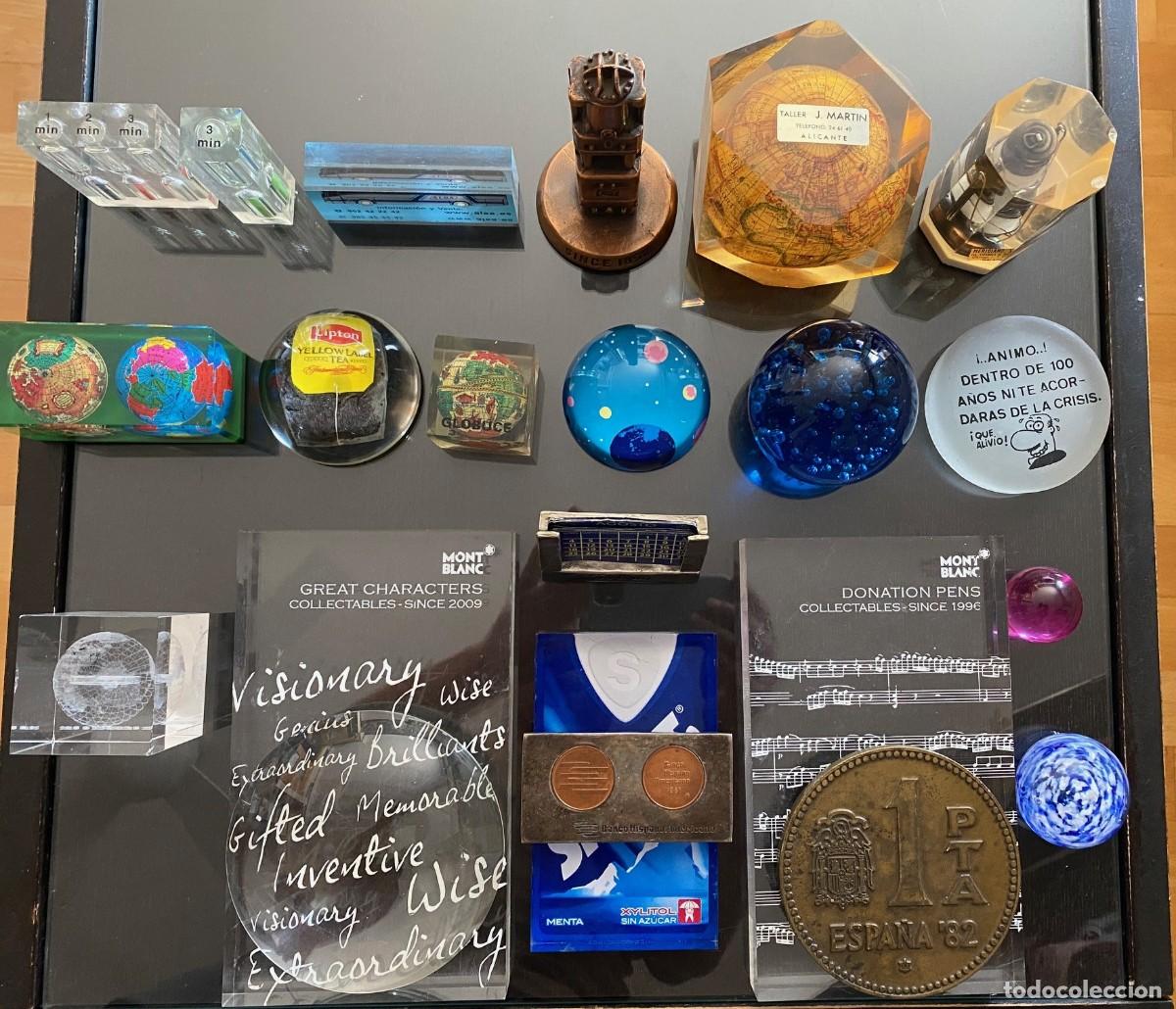 Coleccionismo: Colecci&oacute;n de 22 pisapapeles - Foto 2