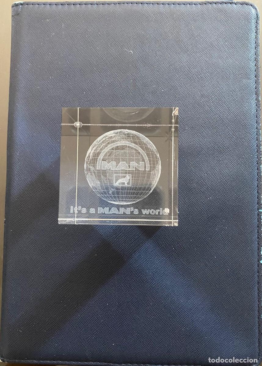 Coleccionismo: Colecci&oacute;n de 22 pisapapeles - Foto 18