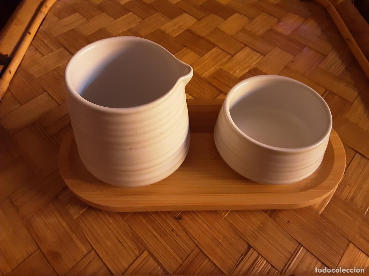 Coleccionismo: Azucarero y Jarra de leche de gres con bandeja de bamb&uacute;.Colecci&oacute;n NESPRESSO - Foto 3