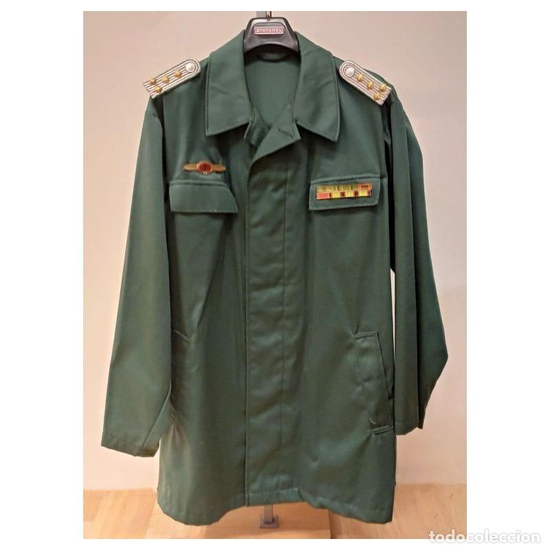 Coleccionismo: REP&Uacute;BLICA DEMOCR&Aacute;TICA ALEMANA UNIFORME MILITAR SERVICIO TRINCHERA/IMPERMEABLE CAPIT&Aacute;N TROPA FRONTERA