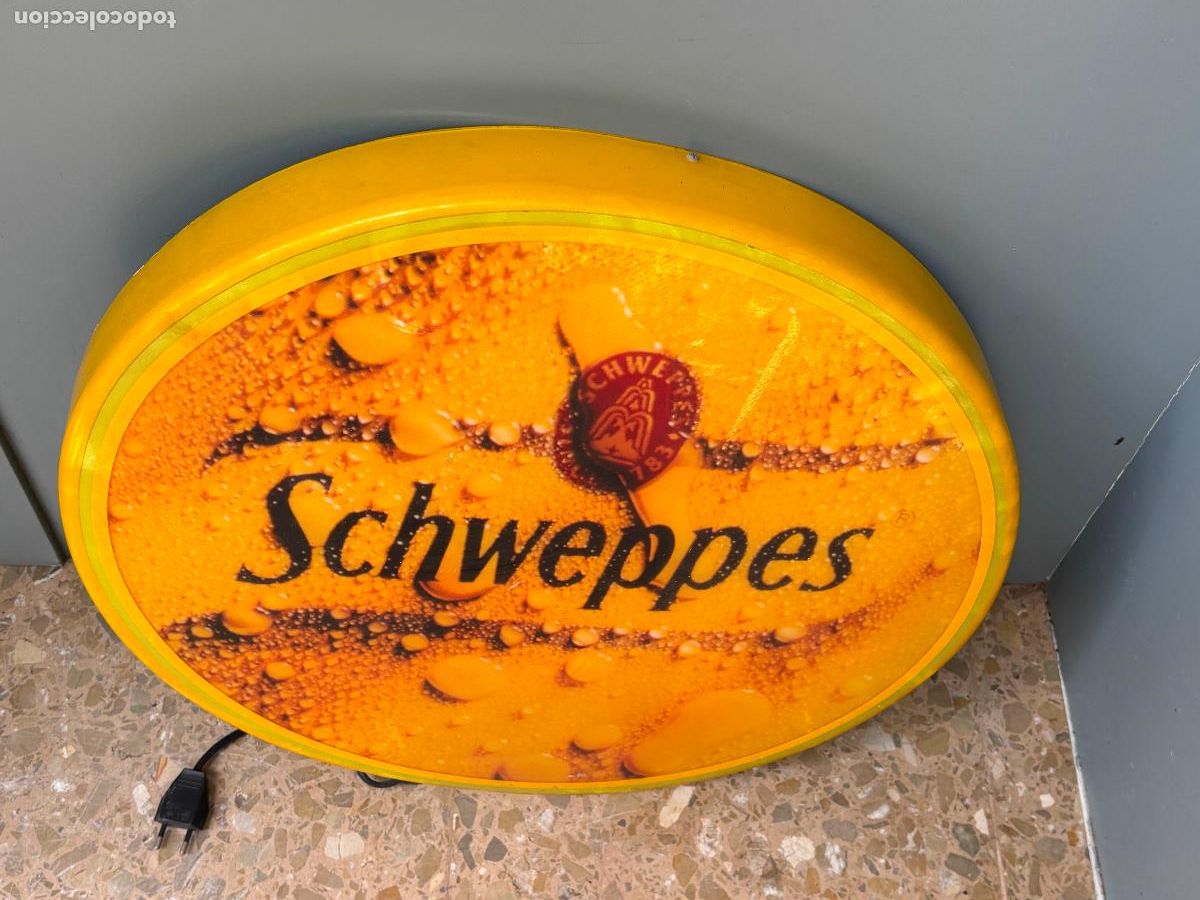 Coleccionismo: R&oacute;tulo Schweppes con luz. 57x51x7cm - Foto 3