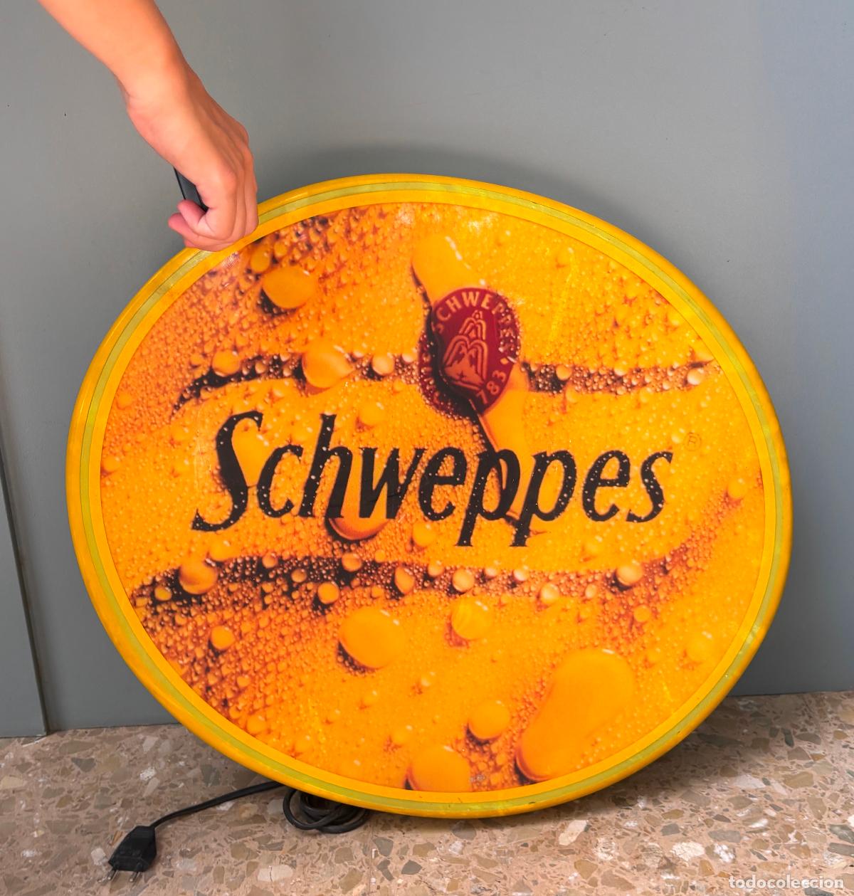 Coleccionismo: R&oacute;tulo Schweppes con luz. 57x51x7cm - Foto 2