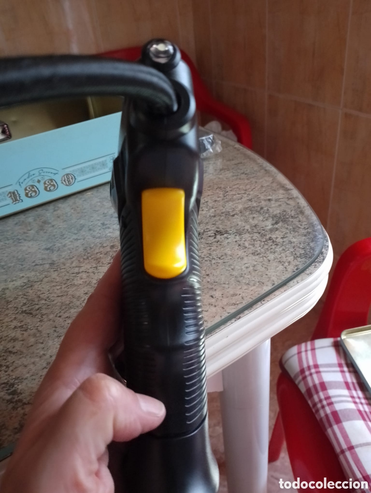 Coleccionismo: Inflador de neum&aacute;ticos electrico - Foto 10