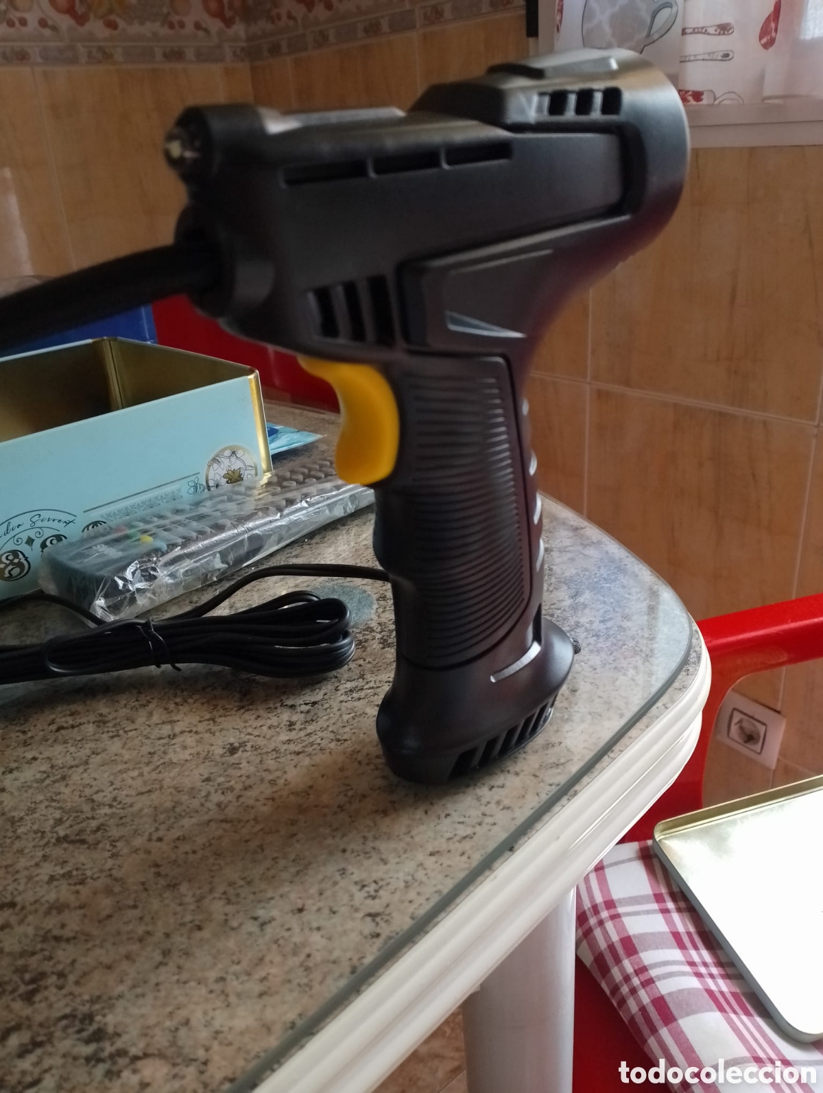 Coleccionismo: Inflador de neum&aacute;ticos electrico - Foto 1