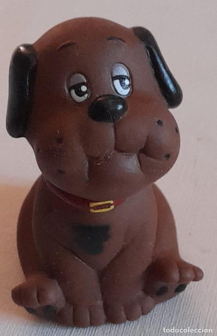 Coleccionismo: SACAPUNTAS PERRO, DE GOMA - Foto 1