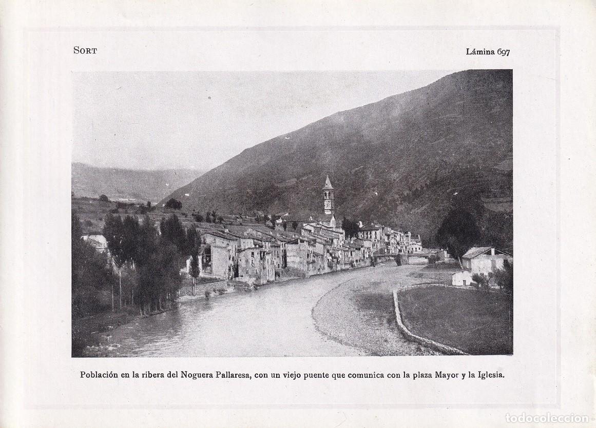 Coleccionismo: L&aacute;mina 697 Sort / Poblaci&oacute;n en la ribera del Noguera Pallaresa , con un viejo puente que comunica&hellip;