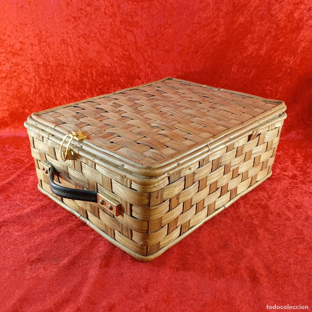 Coleccionismo: CESTA DE MIMBRE - CAJA RECTANGULAR - MADERA - 38 X 31,5 X 15 CM / 7700 - Foto 1