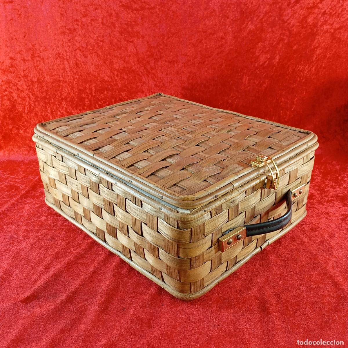 Coleccionismo: CESTA DE MIMBRE - CAJA RECTANGULAR - MADERA - 38 X 31,5 X 15 CM / 7700 - Foto 2