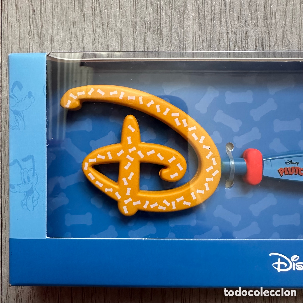 Coleccionismo: Llave Pluto 95.&ordm;&nbsp;aniversario, Disney Store. - Foto 2