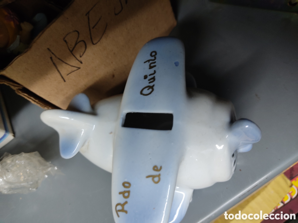 Coleccionismo: Hucha de porcelana en forma de avion - Foto 2