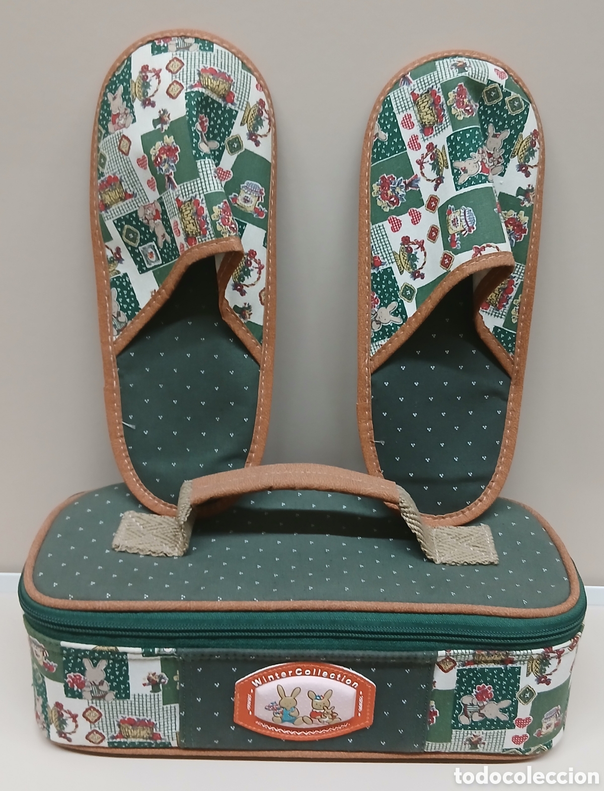 Coleccionismo: Estuche con zapatillas infantiles - Foto 1