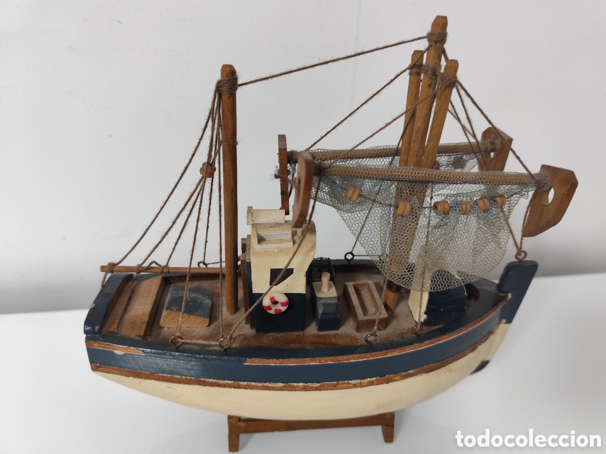 Coleccionismo: Barco peque&ntilde;o pesquero de madera - Foto 9