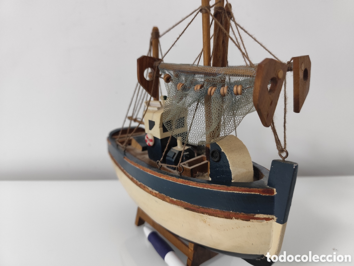 Coleccionismo: Barco peque&ntilde;o pesquero de madera - Foto 11