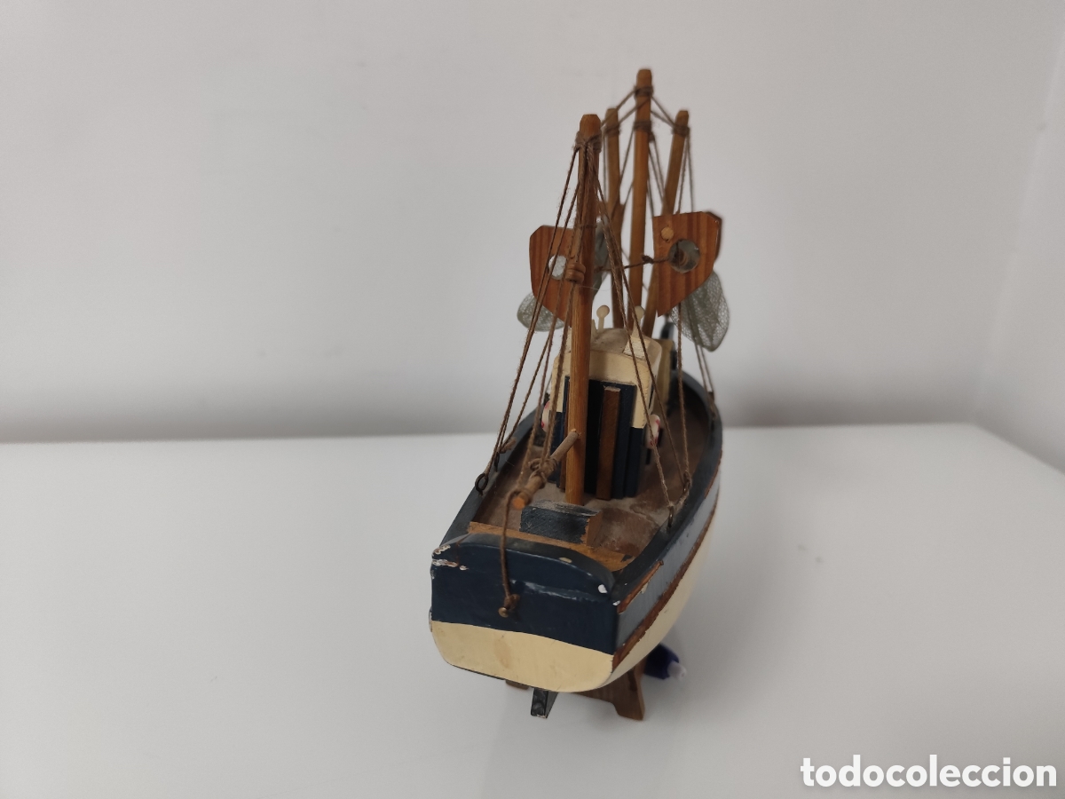 Coleccionismo: Barco peque&ntilde;o pesquero de madera - Foto 12