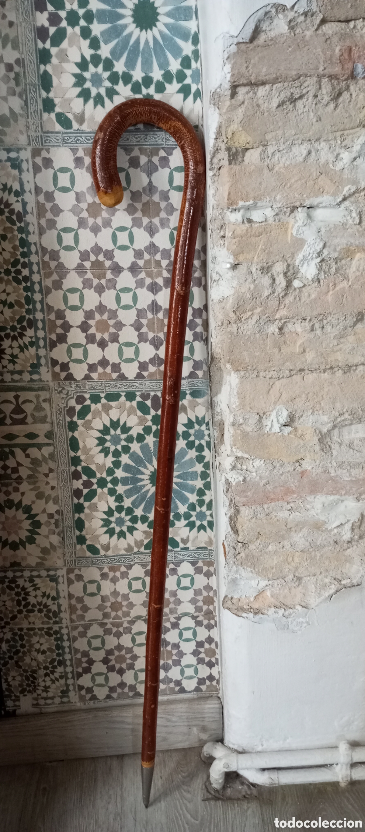 Coleccionismo: Bast&oacute;n antiguo de monta&ntilde;a - Foto 1