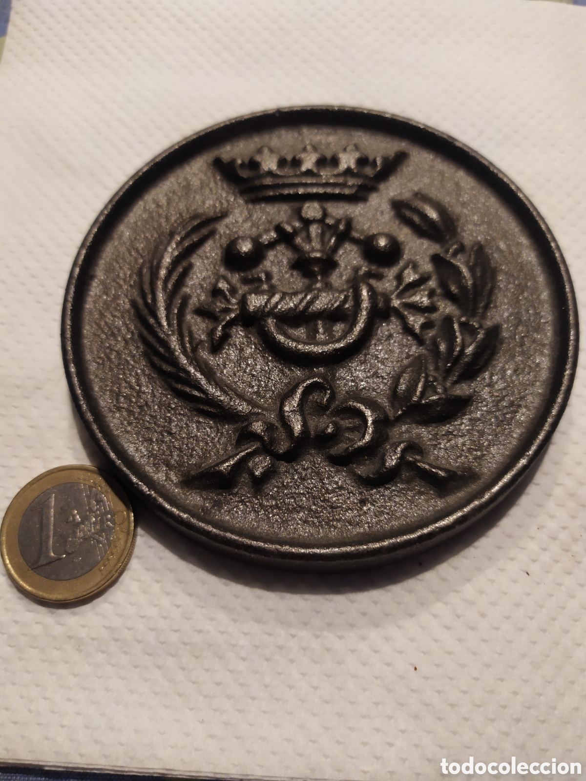 Coleccionismo: Medalla, pisapapeles de Ingenieros T&eacute;cnicos. Hierro.