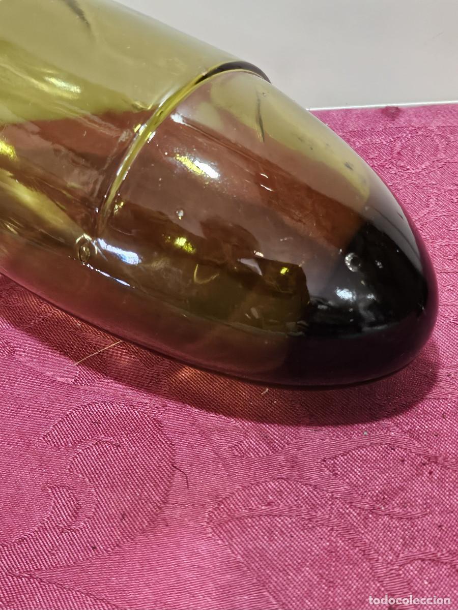 Coleccionismo: botella en forma de anfora - Foto 3