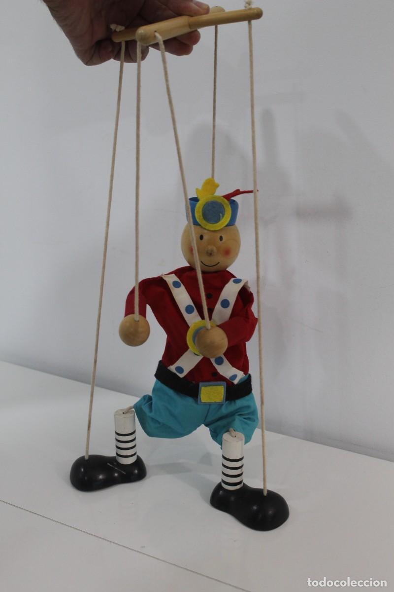 Coleccionismo: MARIONETA MADERA SOLDADO - Foto 2