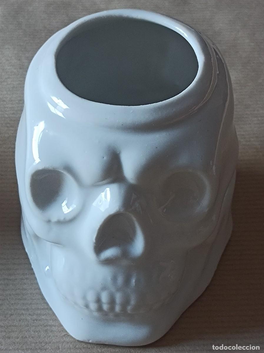 Coleccionismo: VASO EN FORMA DE CALAVERA PUB LA MORGUE VALENCIA - Foto 2