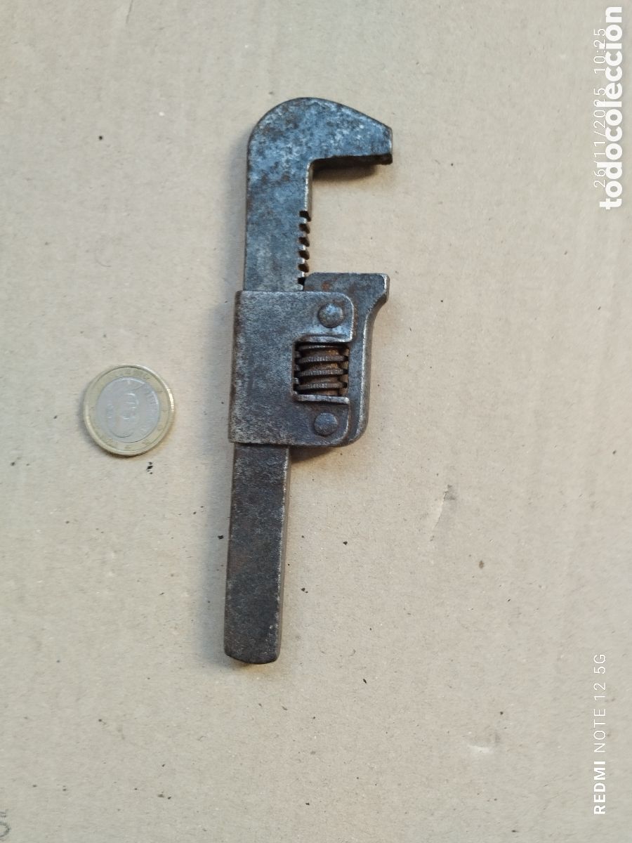 Coleccionismo: Antigua llave inglesa prque&ntilde;a - Foto 1