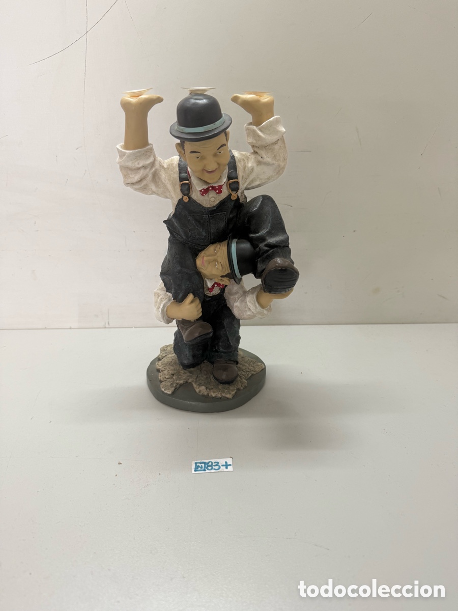 Coleccionismo: estatuilla de Laurel y Hardy - Foto 1