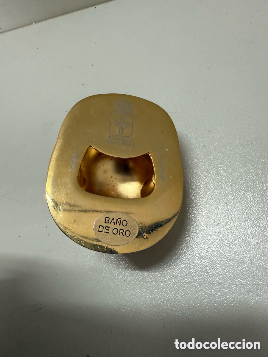 Coleccionismo: Casco de minero ba&ntilde;ado en oro - Foto 2